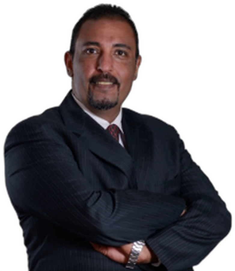 أحمد كامل
